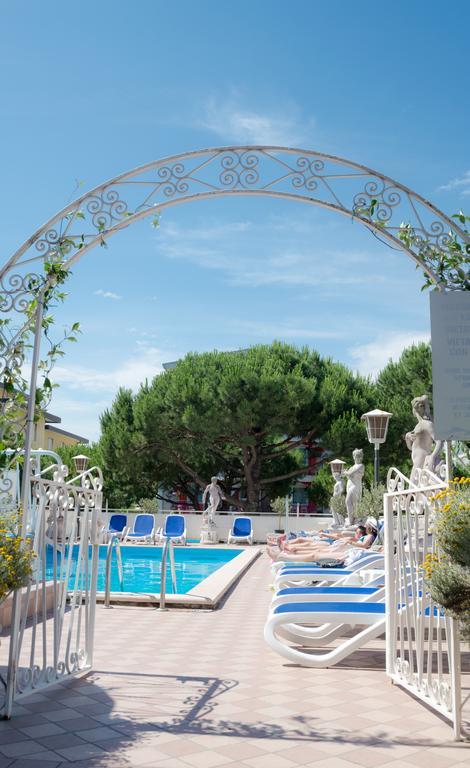 Hotel Trevi ليدو دي يسولو المظهر الخارجي الصورة